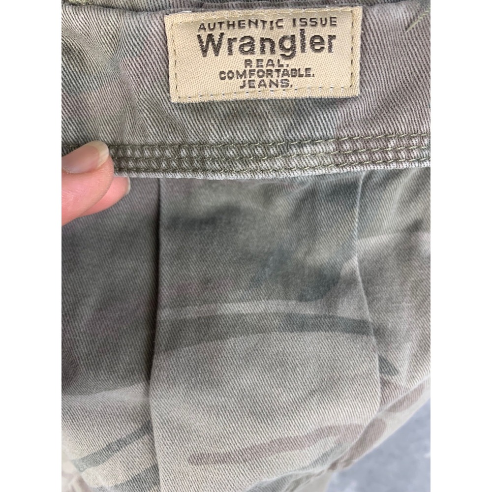 Wrangler Authentic Issue Cargo Pants Camouflaged Men's Camo Y2K Size 38x39 - Picture 7 of 7